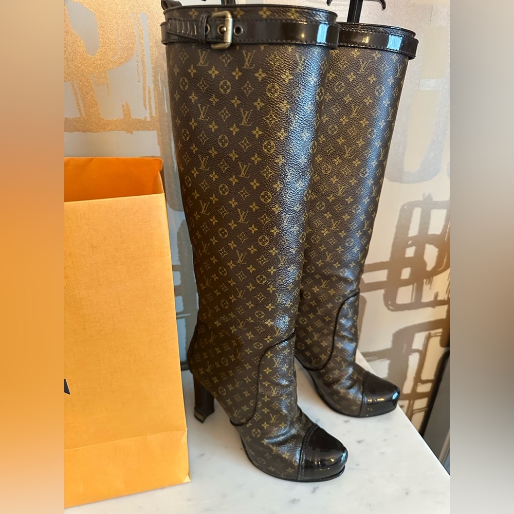Louis Vuitton Monogram Brown and Black Boots